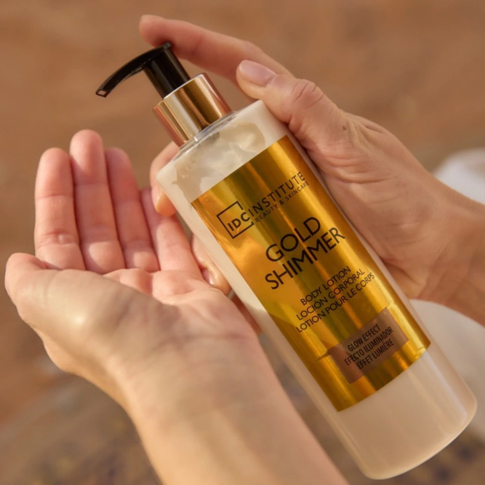 IDC Gold Shimmer rozjasňující tělové mléko se zlatým třpytem 400 ml
