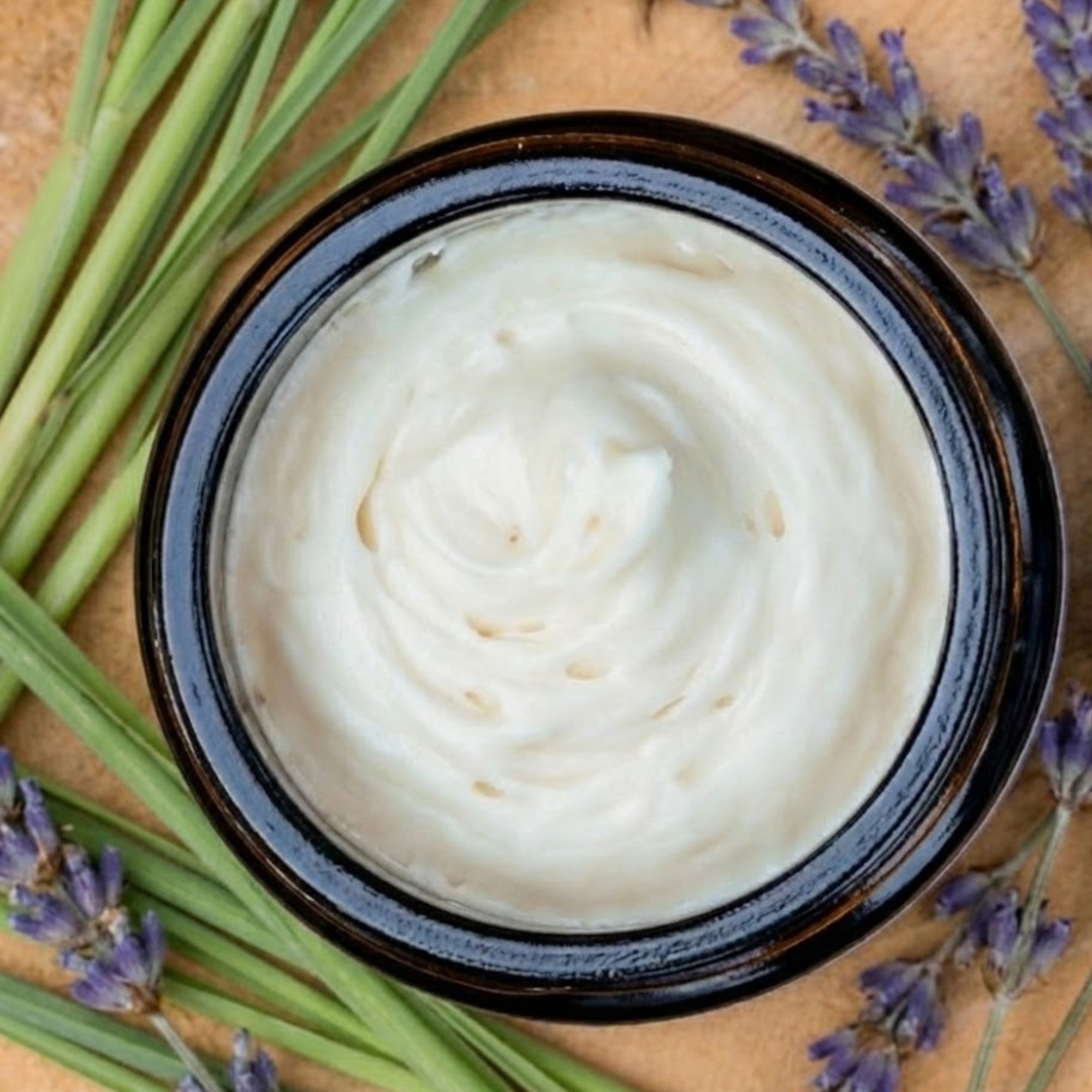 Farm.inc Šlehané bambucké máslo Lemongrass a lavender 180 ml