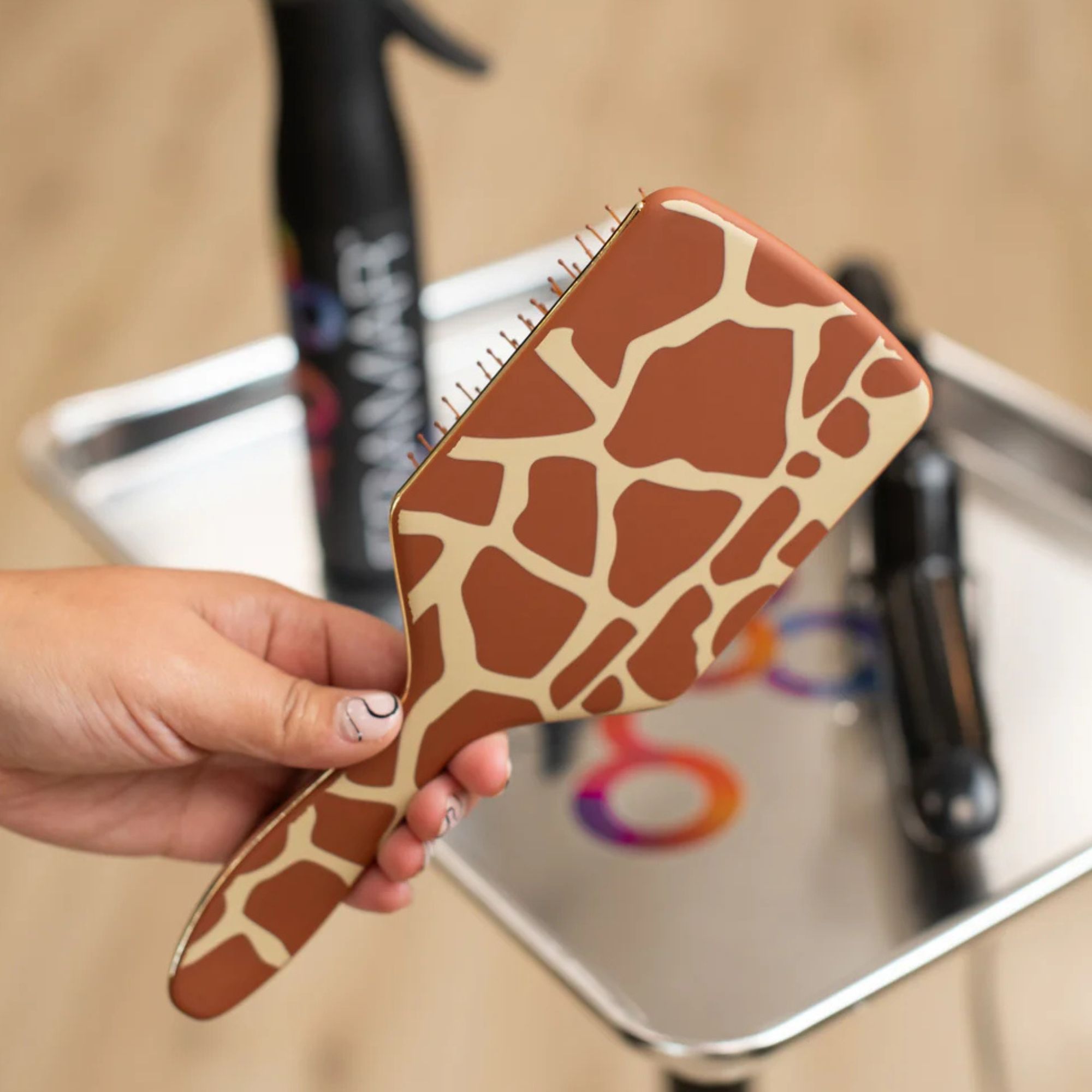 Framar You Bet Giraffe plochý kartáč na vlasy