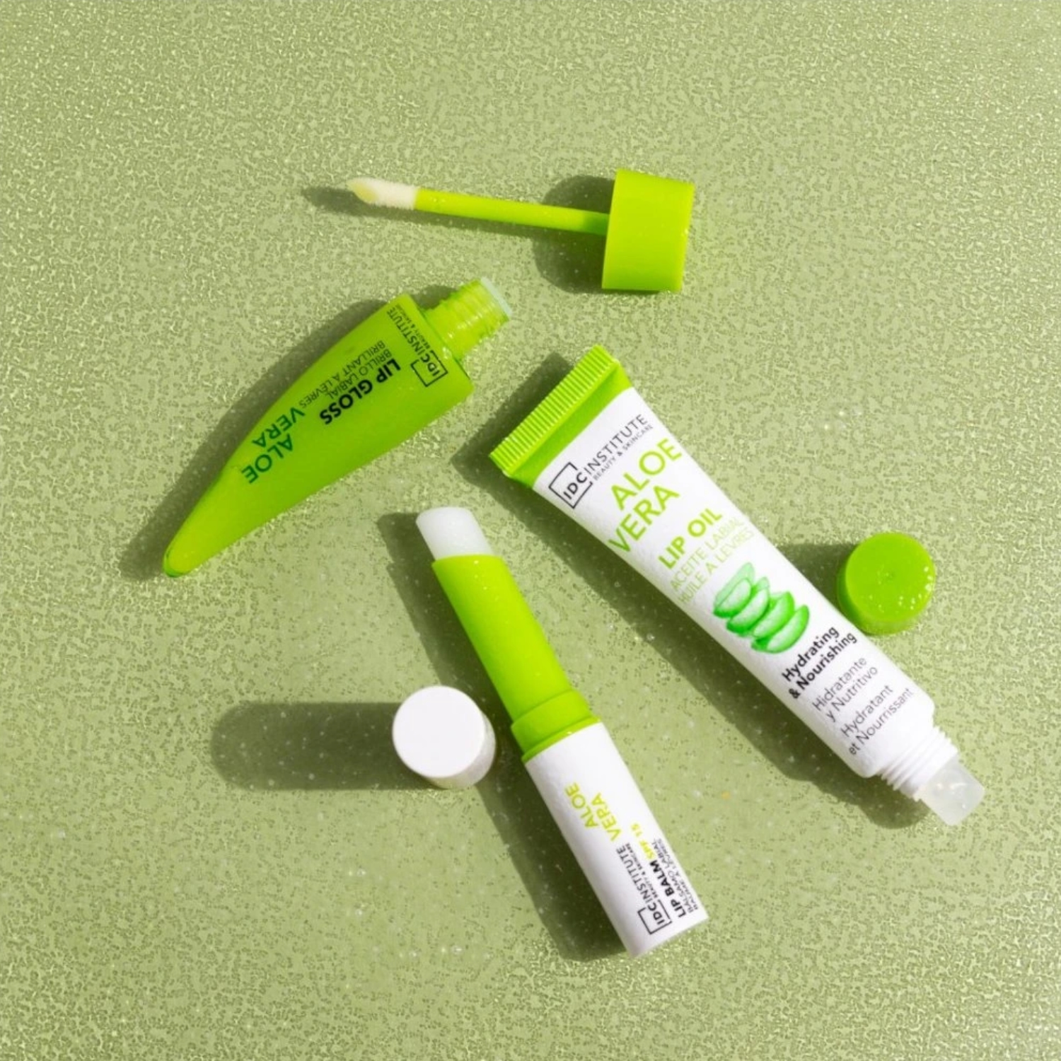 IDC Aloe Vera Lip Gloss lesk na rty 9,4 ml